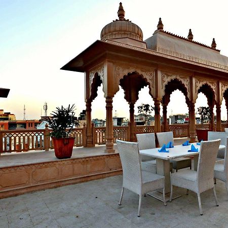 Hotel Ram Singh Palace Jaipur Buitenkant foto