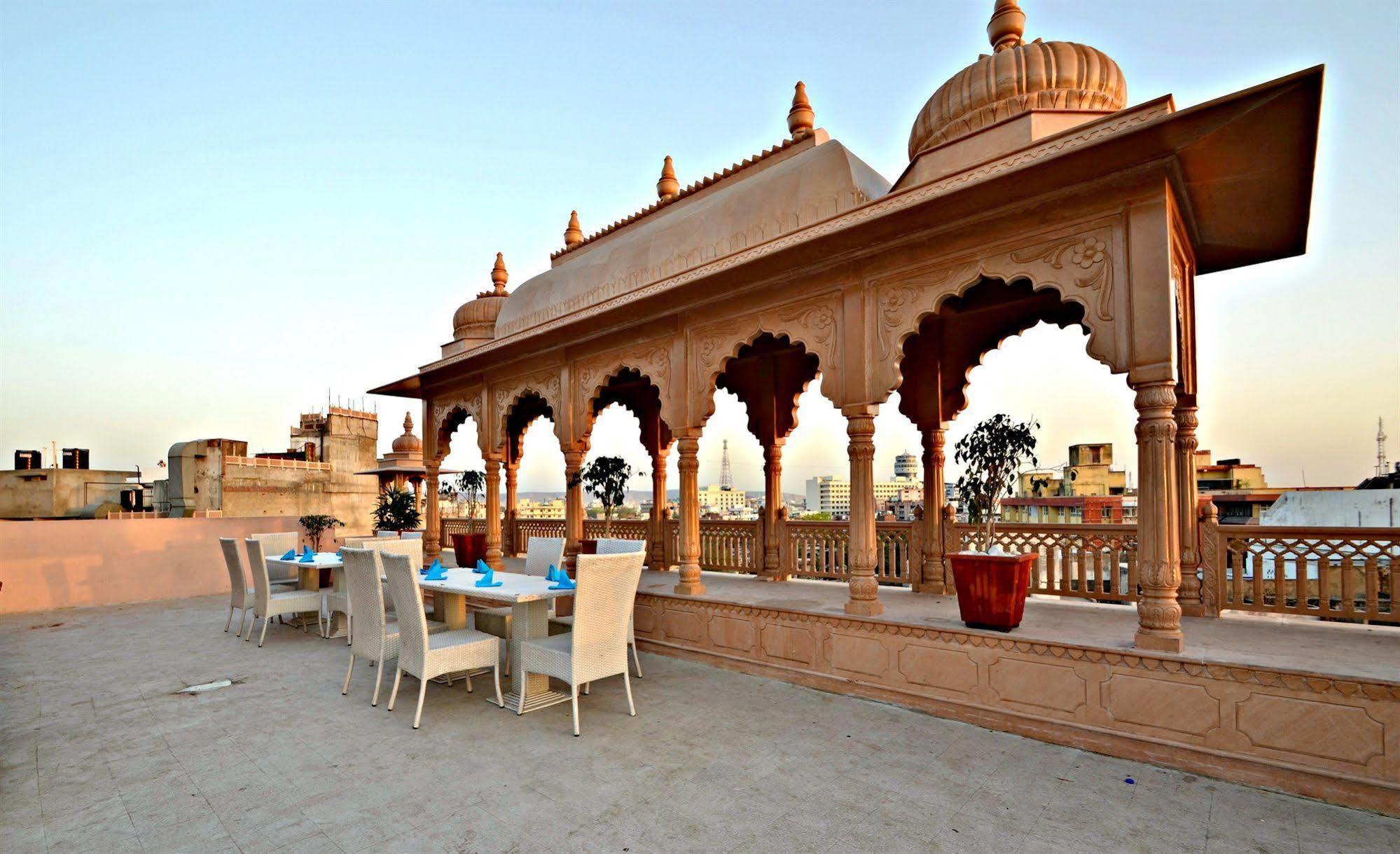 Hotel Ram Singh Palace Jaipur Buitenkant foto